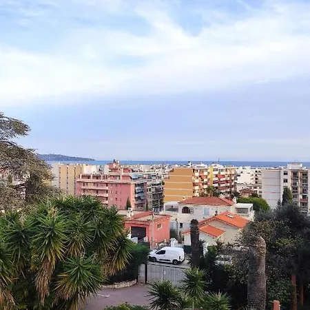 Anis Hotel Nicea