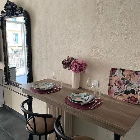 Apartment Cozy With A Sea View Nizza