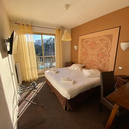 Anis Hotel Nicea