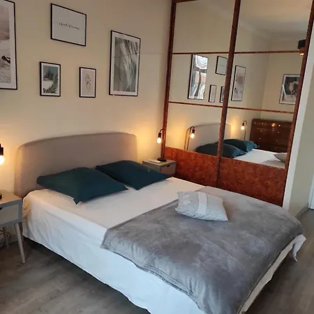 Lejlighed Pretty And Quiet Floor 2 Bedroom Flat In The Port Area Of Nice