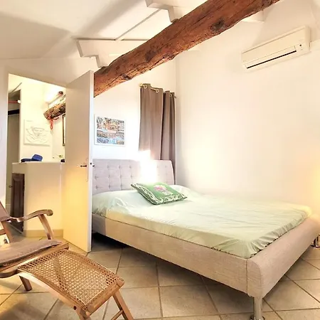 De Charme Niçois - 2 Chb&2 Sdb - Ac - Terrasse - Vieux Appartement *