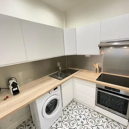 Renting - Penchienatti - Spacious - 2 Bedrooms - King Bed - View Heart Of Nice