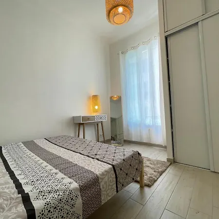 Renting - Penchienatti - Spacious - 2 Bedrooms - King Bed - View Heart Of Apartment Nice