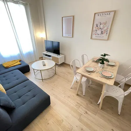Renting - Penchienatti - Spacious - 2 Bedrooms - King Bed - View Heart Of Apartment Nice