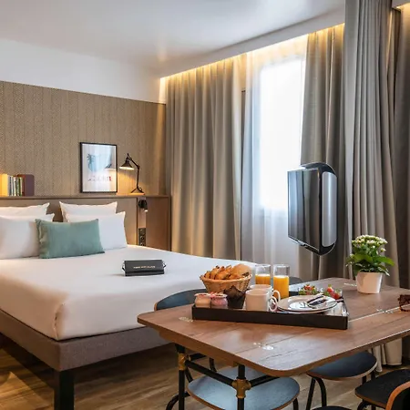 Hotell Novotel Airport