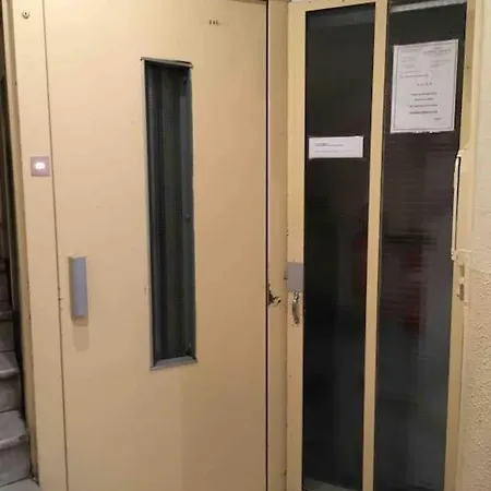 #28 1 Bdr Flat Ac Balcony Hper 10mins To & Old Town 公寓