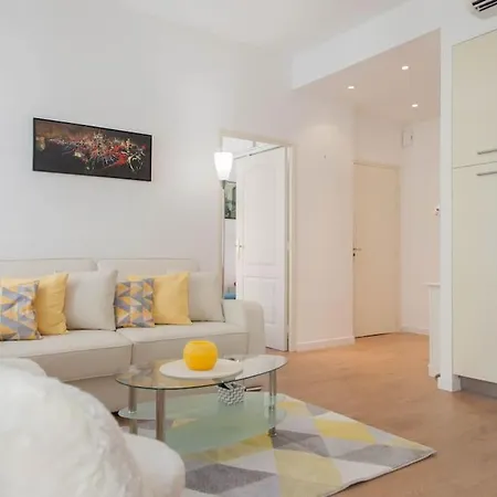 #28 1 Bdr Flat Ac Balcony Hper 10mins To & Old Town 公寓