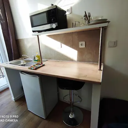 Lyonnais Hostel Nizza