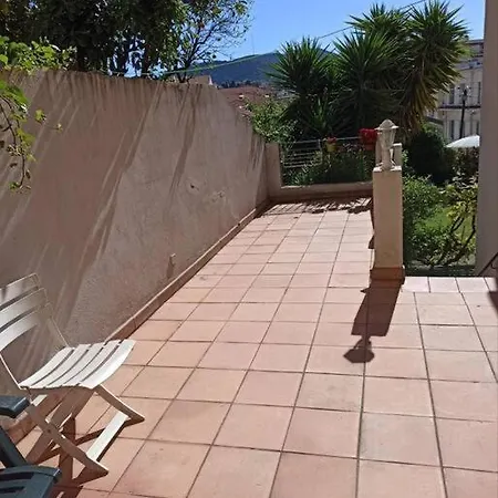 Villa Tres Proche Du Centre *