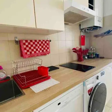 Nice, 100m Sea, 1 Bedroom, Promenade Des Anglais Apartment *