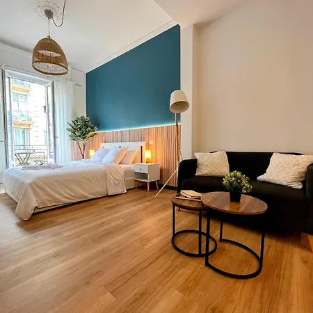 Apartment Sunshine Getaway - Stylish In The Heart Of *