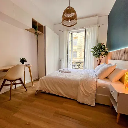 Sunshine Getaway - Stylish In The Heart Of Apartment