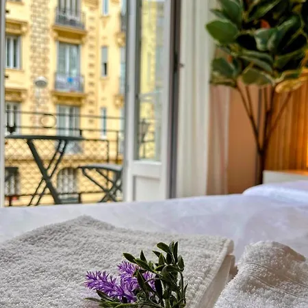 Sunshine Getaway - Stylish In The Heart Of Nice