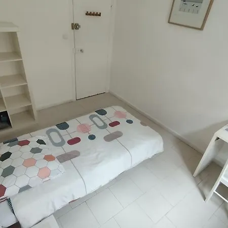 Private In Shared In The Center Of * Niza
