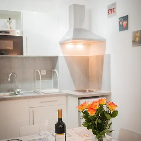 Le Chateau 4 Pers Ac Wifi Vecchia * Nizza
