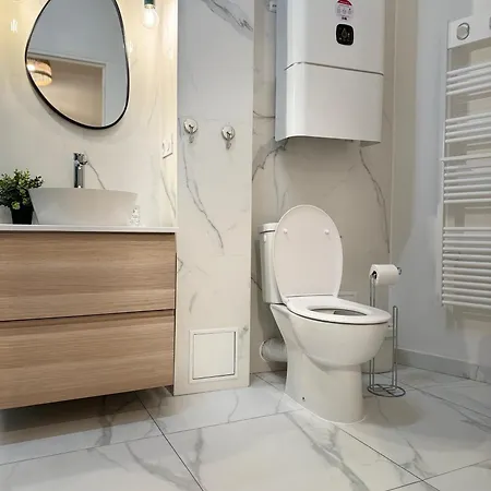 Sunshine Getaway - Stylish In The Heart Of Apartment *