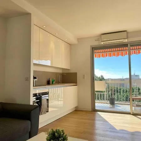 Cocon Ensoleille Avec Parking Gratuit * Nice