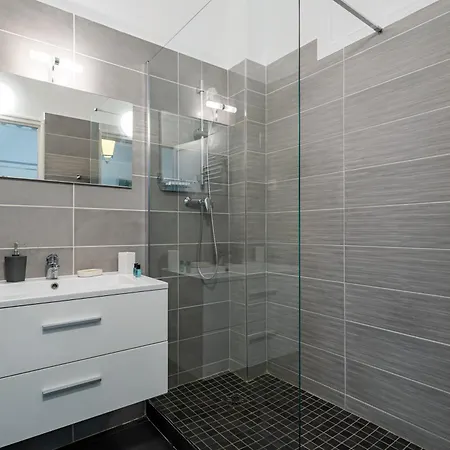 Promenade Des - 2 - Jardin Appartement *