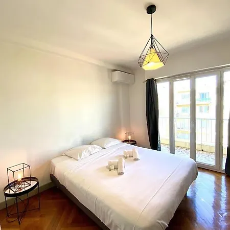 Large Flat Terrace Sea View, Promenade Des * Nice