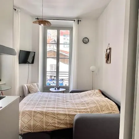 Studio Moderne, Centre Apartment *