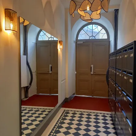 Studio Moderne, Centre * Nice