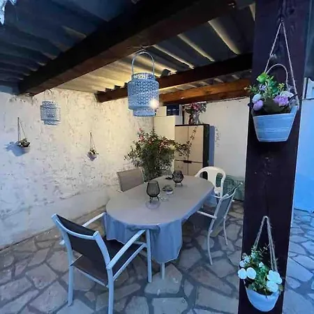 4 Pieces - Cour Privative - Port De Nice