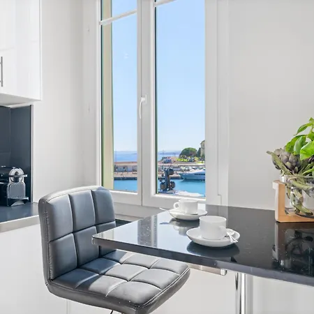Apartment Sunlight - Capitaine 54 - 1 Bedroom, Stunning With Balcony And Port View