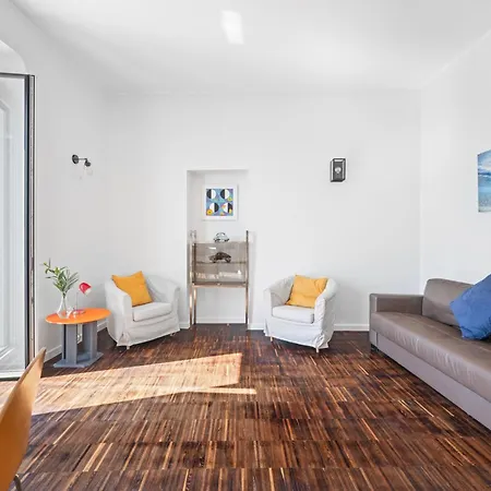Sunlight - Capitaine 54 - 1 Bedroom, Stunning With Balcony And Port View Apartment *