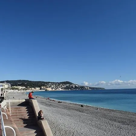 Apartment Le Village - Cosy Flat 5 Min Walk Away From Sea Nice