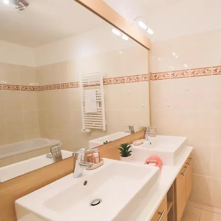Appartamento Jardins Massena Ap4088 Nice, By Riviera Homes
