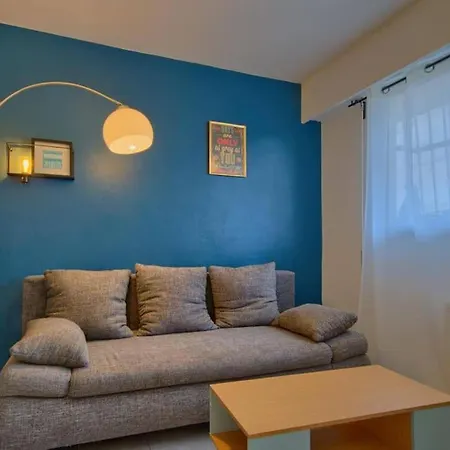 Appartement, En Plein Centre , Face A La Gare Centrale, Centre Nice