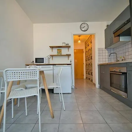 Appartement, En Plein Centre , Face A La Gare Centrale, Centre