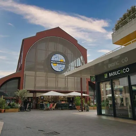 Appartement, En Plein Centre , Face A La Gare Centrale, Centre *