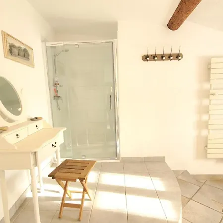 Appartement De Charme Niçois - 2 Chb&2 Sdb - Ac - Terrasse - Vieux Nice