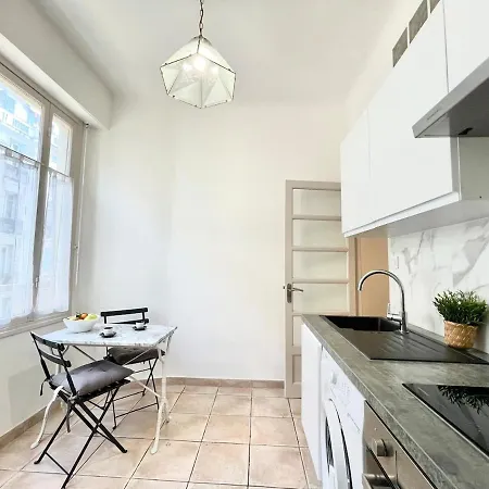 Belle Nuit Apartment