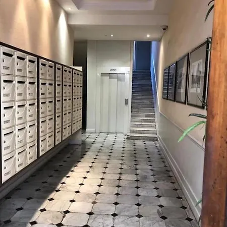 Eugenie Hyper Center 3 2 Bedrooms Apartment