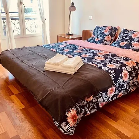 Eugenie Hyper Center 3 2 Bedrooms Apartment Nice
