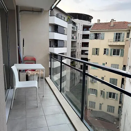 Apartment Gambetta Promenade 2 Clima Modern Near The Nice