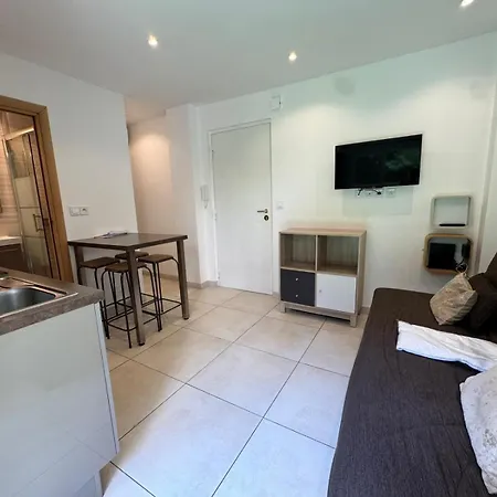 Appartement 4 Personnes Grande Terrasse Dans Le Carré D Or à Nice