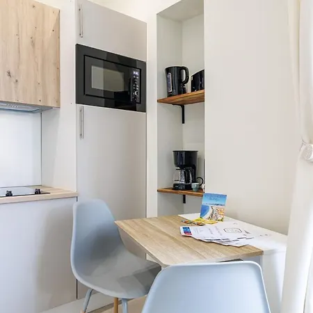 T2 Situe Au Centre-ville De Apartamento *