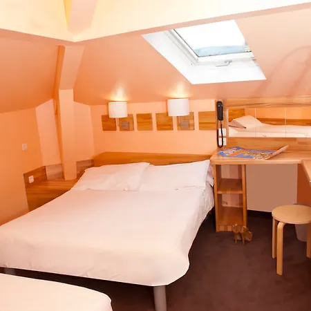 Hotel apartamentowy Comte De 2*