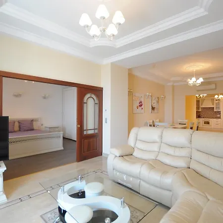 53 Promenade Des * Nicea