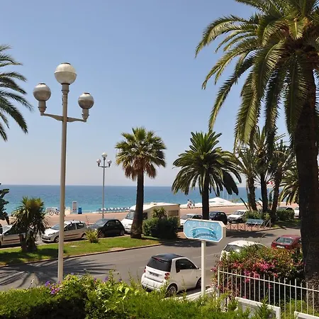 53 Promenade Des