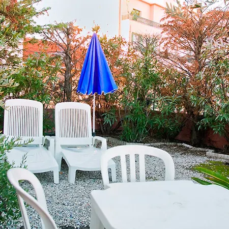 Hotel apartamentowy Comte De Nicea