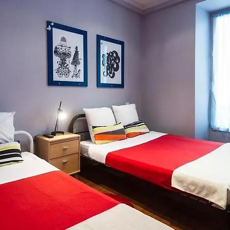 Meyerbeer Beach Hostel