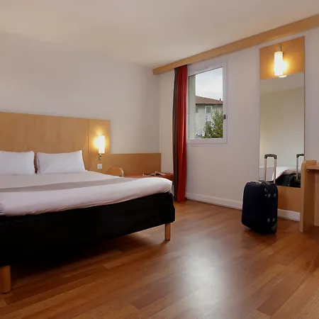 Hotel Easyhotel Old Town 2*