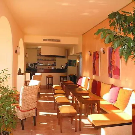 Anis Hotel Nicea