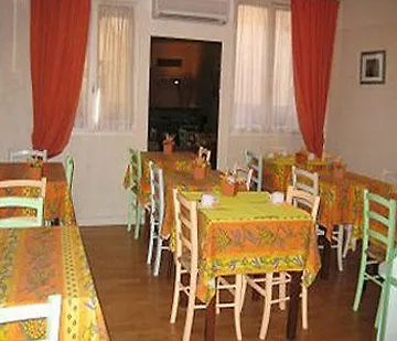 Hotel Carlyna