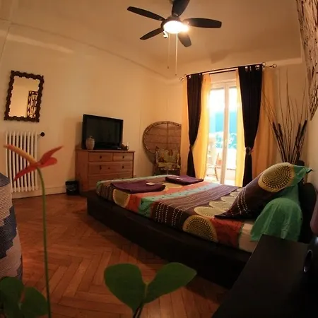 6 Bedrooms Seaview House, Old Town Appartement