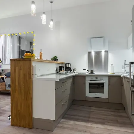 Centrale 2 - F4 Spacieux Et Confortable Au Centre Du Vieux-nice Lägenhet